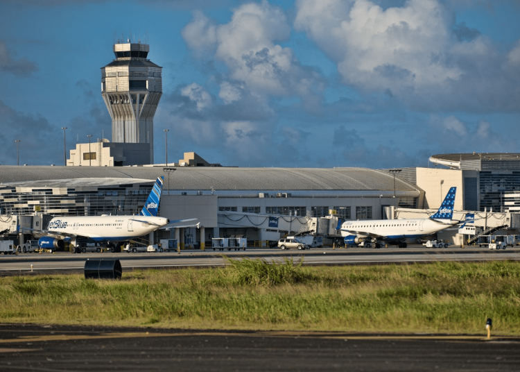 La administración del aeropuerto sanjuanero exhortó a los pasajeros a verificar directamente con su aerolínea el estatus de su vuelo antes de trasladarse al aeropuerto.