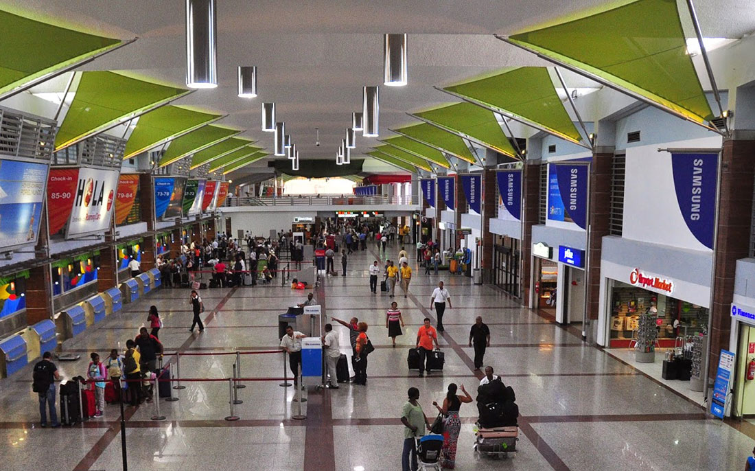 aila huracan vuelos suspendidos