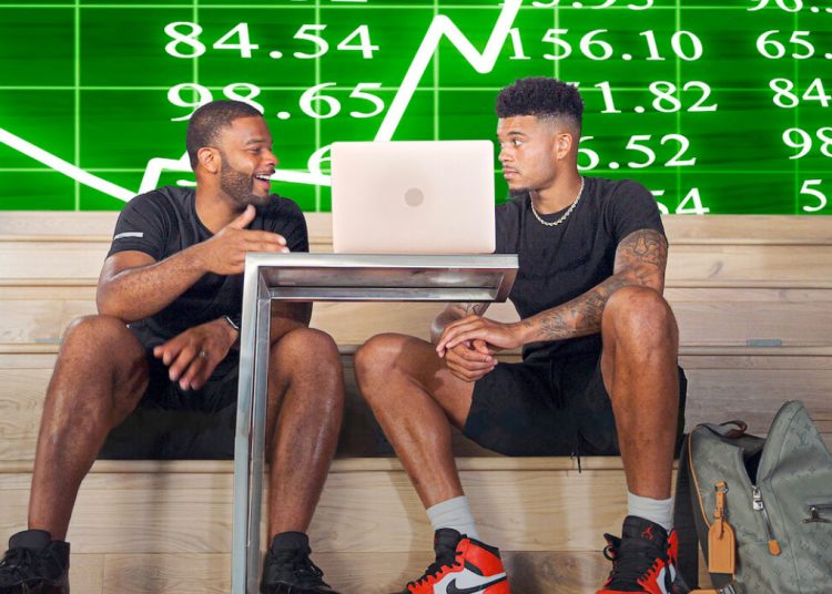 Ross McDonald y Teez Tabor afirman que los afroamericanos deben invertir y diversificar los ingresos. | Fuente externa