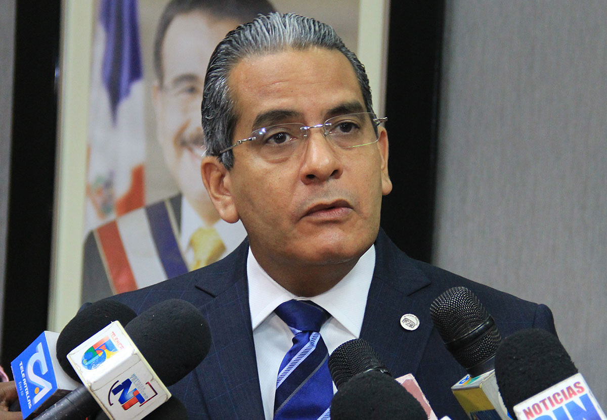 alberto perdomo pina tesorero nacional