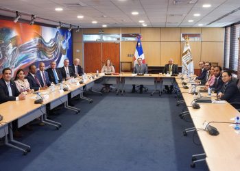 Resalta el clima de inversión favorable de República Dominicana pese a la situación de incertidumbre internacional.