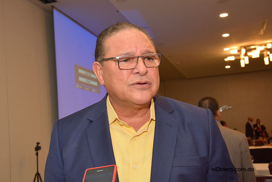 alejandro montas estrategia nacional de saneamiento