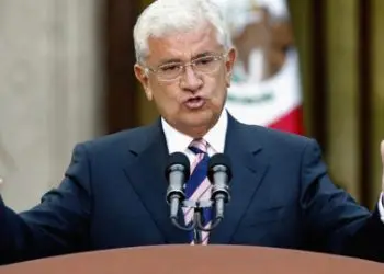 Palacio asumió la Presidencia en el años 2025 tras suceder a Lucio Gutiérrez.