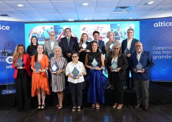 "Estas iniciativas han sido posibles gracias a la colaboración con 14 instituciones aliadas, con las que Altice ha trabajado para elevar la calidad educativa que permita a estas comunidades ampliar sus oportunidades sociales y económicas a través del acceso a tecnología y conectividad", puntualizó Altice.