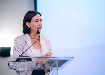 Nathalie Alvarado, estacó el impacto de la competencia económica en el bienestar y el crecimiento de la región.
