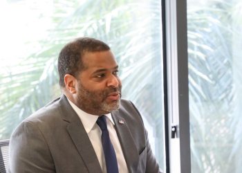 Lugo Risk destaca necesidad de reforma a la normativa argumentando que exigencias globales en infraestructura son cada vez más estrictas.