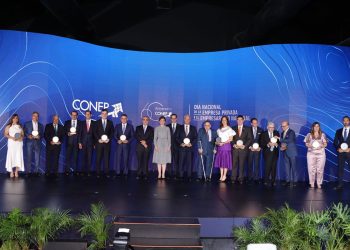 Celso Juan Marranzini habló en Santiago en un acto que contó con la presencia de la vicepresidente Raquel Peña.