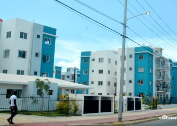 Con el apalancamiento usted puede adquirir el 100% de una propiedad con solo un 20% de la cuota inicial.