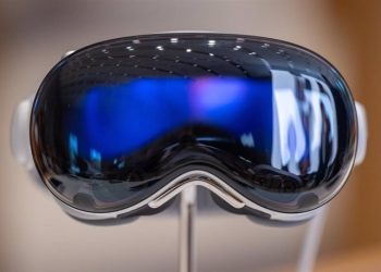 Apple también continúa el desarrollo de otros modelos dispositivos y gafas inteligentes.