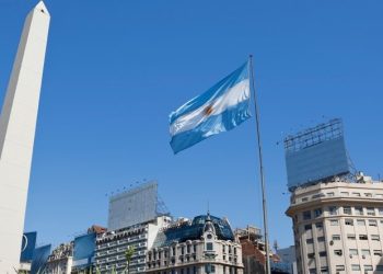 La recaudación cayó el 9.6% en comparación con julio.