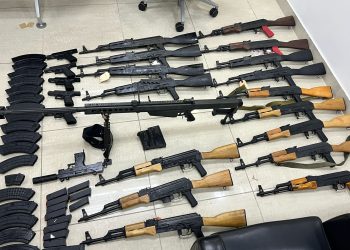 Este hallazgo se suma a otras 37 armas de fuego que fueron decomisadas recientemente en el mismo puerto.