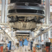 En noviembre, se fabricaron 203,000 automóviles, 3,000 más que en el mes anterior, y en diciembre se producirán 205,000. - Fuente externa.