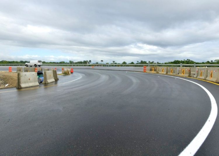 La institución destacó que estas ejecuciones forman parte de los trabajos de ampliación de la autopista Duarte.