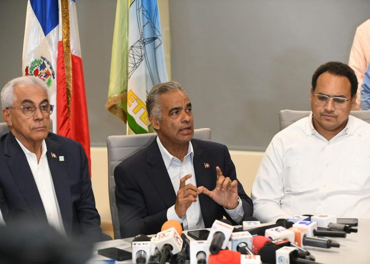 Joel Santos informa que el comité de fallas se reunirá a las 10:00 de la mañana para indagar sobre causas que provocó el apagón.