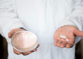 Este es un procedimiento ambulatorio que no requiere cirugía. | Fuente externa