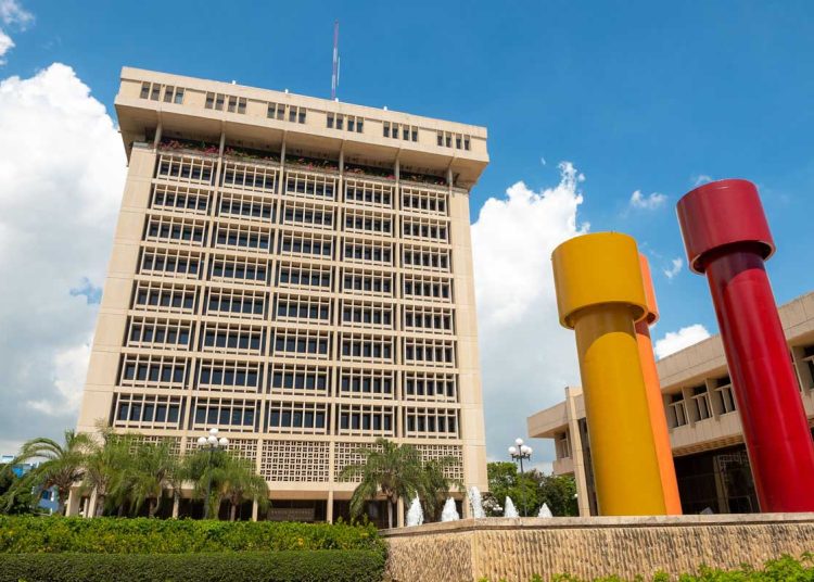 El BCRD destacó que la expansión del IMAE en enero-agosto coloca a la República Dominicana como la economía de mayor incremento interanual respecto a sus pares de Latinoamérica.