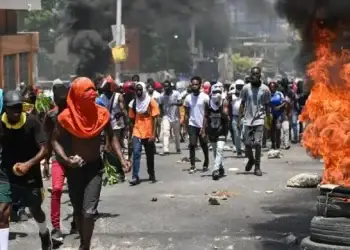 El alcalde interino de Puerto Príncipe, Ralph Youri Chevry, condenó hoy "con la mayor firmeza" la tragedia del HUEH.