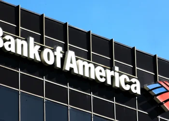 Esto, sumado a una previsión del margen de intereses más halagüeña, hizo subir sus acciones en las operaciones previas a la apertura de Wall Street, aproximadamente un 1.75% a falta de 40 minutos para el inicio de la sesión bursátil.