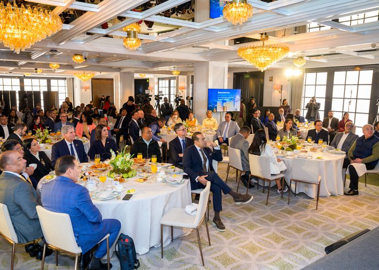 Banreservas organizó un encuentro con periodistas y ejecutivos del sector en el marco de Fitur 2026.