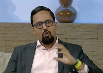 “Queda derogado el artículo 11 del Decreto 15-23, del 23 de enero de 2023, que designó a Bartolomé Yaque Pujals Suarez como director general de la Oficina Gubernamental de Tecnología de la Información y Comunicación (Ogtic)”, estableció el Ejecutivo.