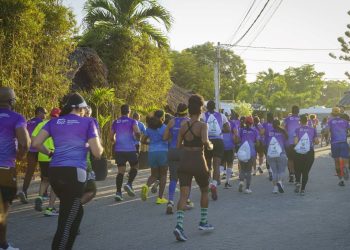 Los organizadores informan que la salida de la carrera se adelantará a las 6:30 de la mañana.