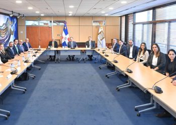 Cadomca destaca monto de activos bajo administración en mercado de capitales dominicano alcanzó al cierre de 2024 un monto de RD$2.91 billones, unos US$48,000 millones.