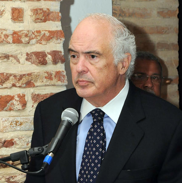 Bernardo Vega: gobierno de Abinader tendrá que endeudarse