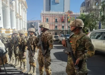 Morales convocó a una "movilización nacional para defender la Democracia".