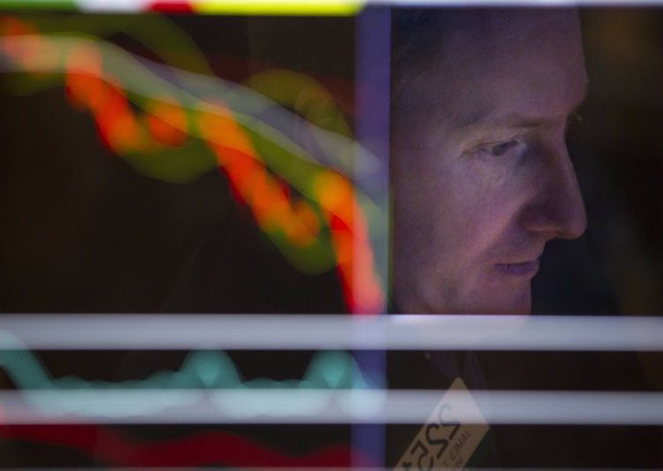 El Euro Stoxx50, índice en el que cotizan las empresas europeas de mayor capitalización, baja un ligero 0.03%.