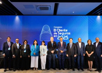 Wilfredo Baquero Ginebra advierte que el sector asegurador debe consolidarse como un "socio estratégico del Estado y del aparato productivo".