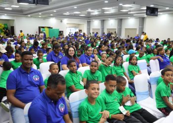 Durante el desarrollo de las diferentes actividades, se ofrecerá charla sobre "la cooperación y el ahorro para el desarrollo de los niños y niñas”, a cargo de la psicóloga Diuveydi Figuereo Sicó.
