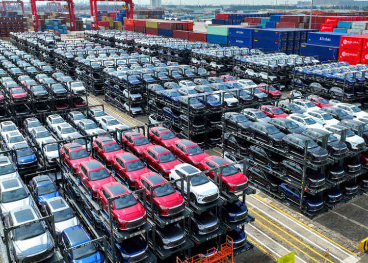 Las medidas entrarán en vigor a partir del 1 de octubre de 2024, e incluirán a automóviles de pasajeros, camiones, autobuses y furgonetas de reparto eléctricos y algunos híbridos.