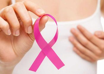 Los datos de la OMS así lo confirman: si se lograra que el 60% de los tumores invasivos se diagnosticara en una etapa temprana durante al menos tres años, la mortalidad por cáncer de mama podría reducirse al menos un 2%. - Fuente externa.