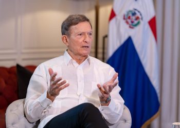 El canciller dominicano mantendrá otras reuniones, una de ellas para dar seguimiento a los preparativos de la X Cumbre de las Américas en diciembre.