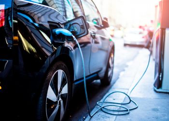 Vehículo eléctrico - Fuente externa.