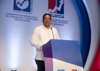 El funcionario disertó durante el Congreso Internacional de Finanzas y Auditoría (CIFA), organizado por la Asociación de Bancos Múltiples (ABA) y BDO.