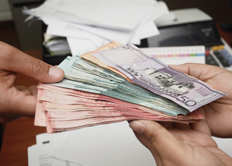 Las provincias con mayor concentración del saldo adeudado en 2024 son Monte Cristi (27.0%), Dajabón (18.3%) y Pedernales (13.8%), que juntas representan más de la mitad de la cartera crediticia total en esta área.