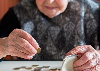 El 3% de los clientes mayores de 65 años tiene un certificado financiero. | Fuente externa