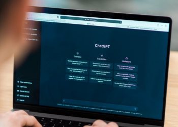 Esta novedad permitirá a un usuario preguntar a ChatGPT y que este agente le ofrezca una respuesta con información de Internet. - Fuente externa.