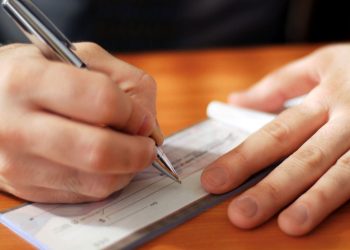 El mejor desempeño mensual se observó en octubre, cuando los ingresos alcanzaron RD$1,915.0 millones.