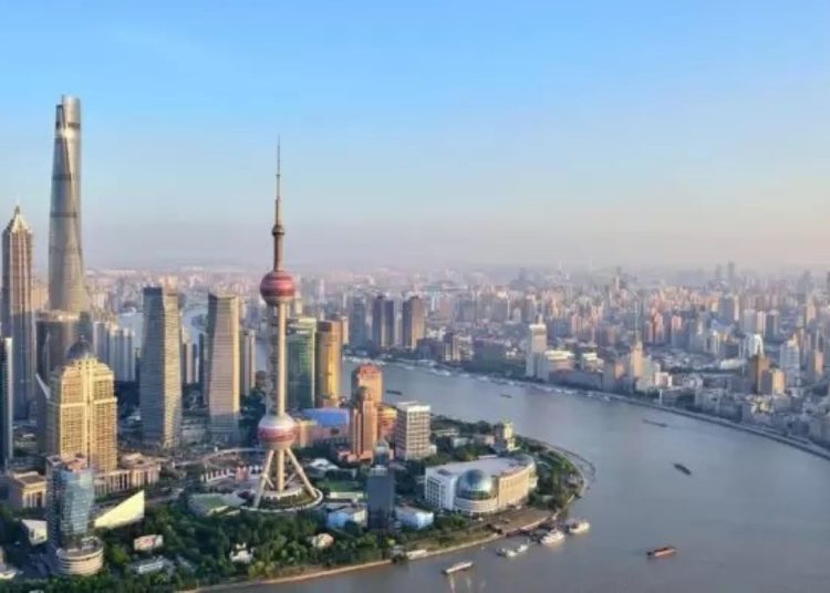 El magnate estadounidense Elon Musk se mantiene como la persona más rica del mundo por quinta vez en seis años.