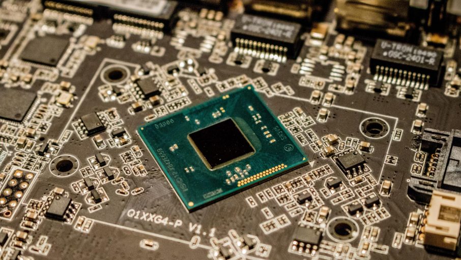 La guerra de los chips: tensiones en la cadena de semiconductores