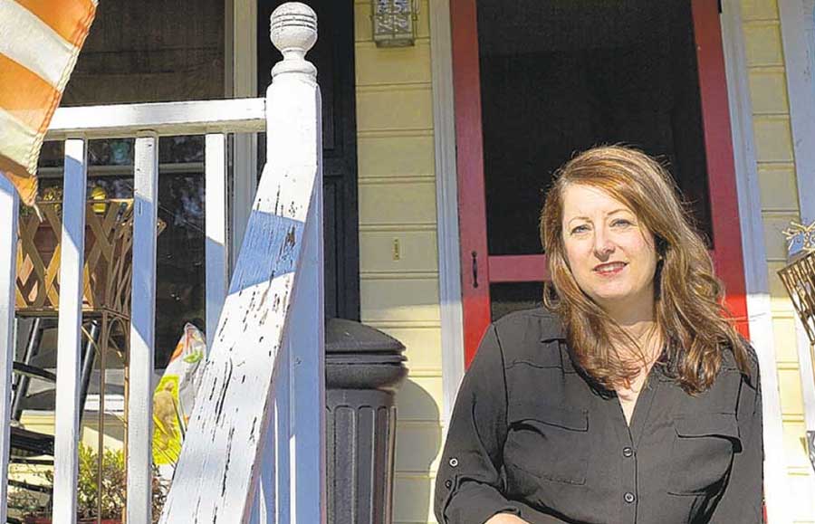 La empresaria Chrisy Bossie tendrá que pagar más para promocionar los productos de su empresa de joyas en Facebook.