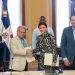 El pacto fue sellado en el Salón Verde del Palacio Nacional.
