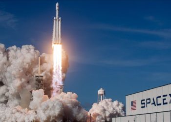 El organismo añadió que no ha recibido informaciones de que nadie haya resultado herido por la caída de los restos de la nave.