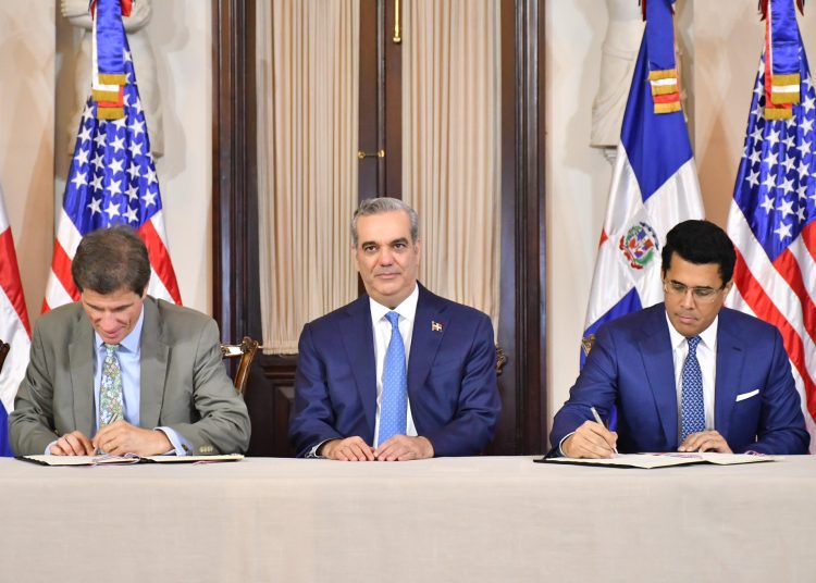 En 2023, se registraron 32,000 vuelos desde Estados Unidos a República Dominicana, y en lo que va de 2024 ya se han contabilizado 20,000 vuelos, proyectando superar los 40,000 para fin de año.