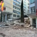 El sismo provocó daños en edificios, aeropuertos y otras infraestructuras.