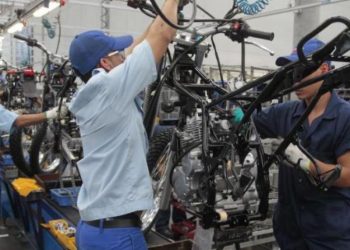 La fabricación de productos metalúrgicos básicos (39.2%), la fabricación de otros tipo de transporte (30.4%) y otras industrias manufactureras (16.4%) fueron las tres actividades industriales con mayores variaciones.