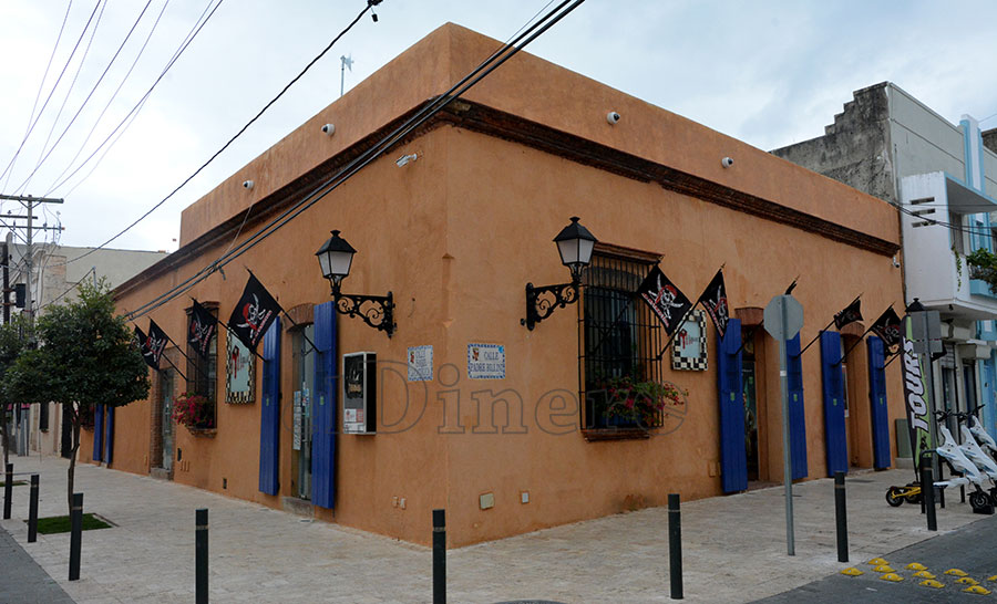 colonial gate 4d cinema