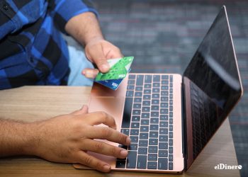 Las compras por Internet son más ágiles, pero tienen sus riesgos.